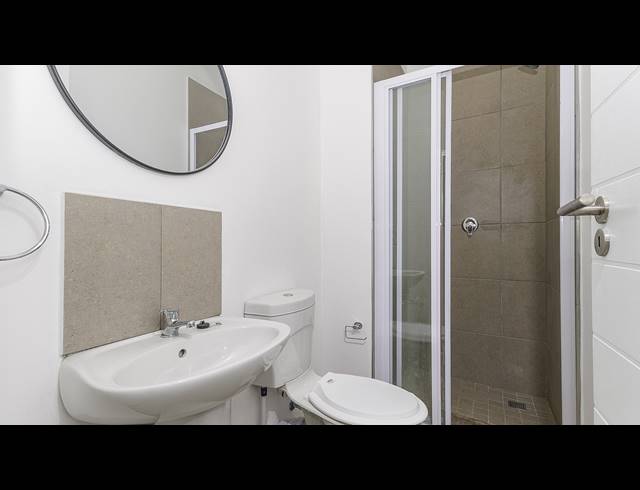 2 BEDROOM APARTMENT FOR SALE IN WATERFALL